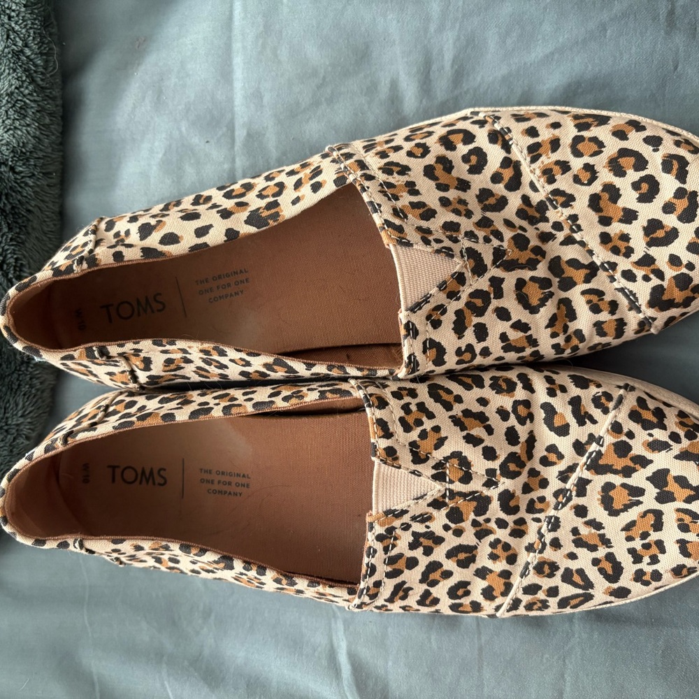 SOLD TOMS Leopard Print Women's Shoes